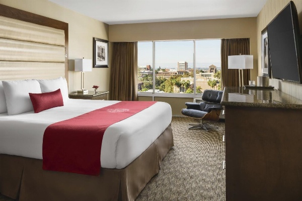 USC Hotel image 1